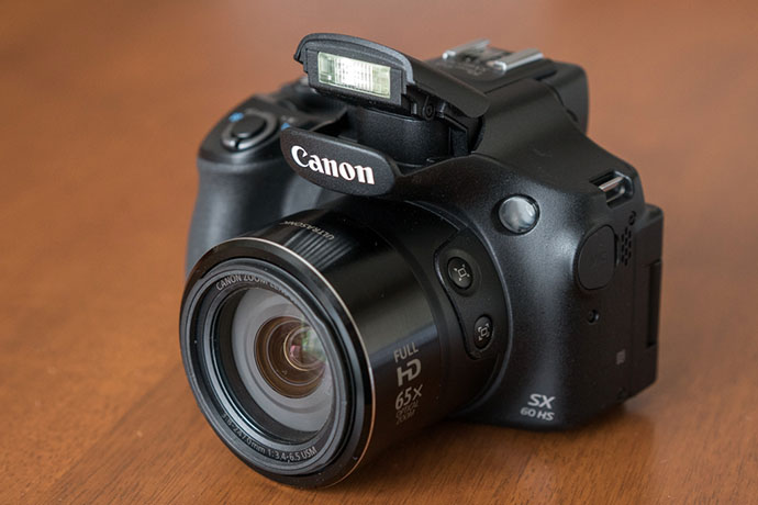 Canon-SX60-HS-flash.jpg