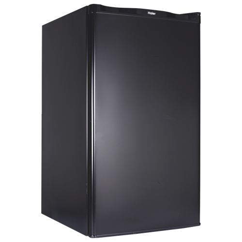 Le réfrigérateur-bar de 3,2 pi. cu. de Haier.jpg