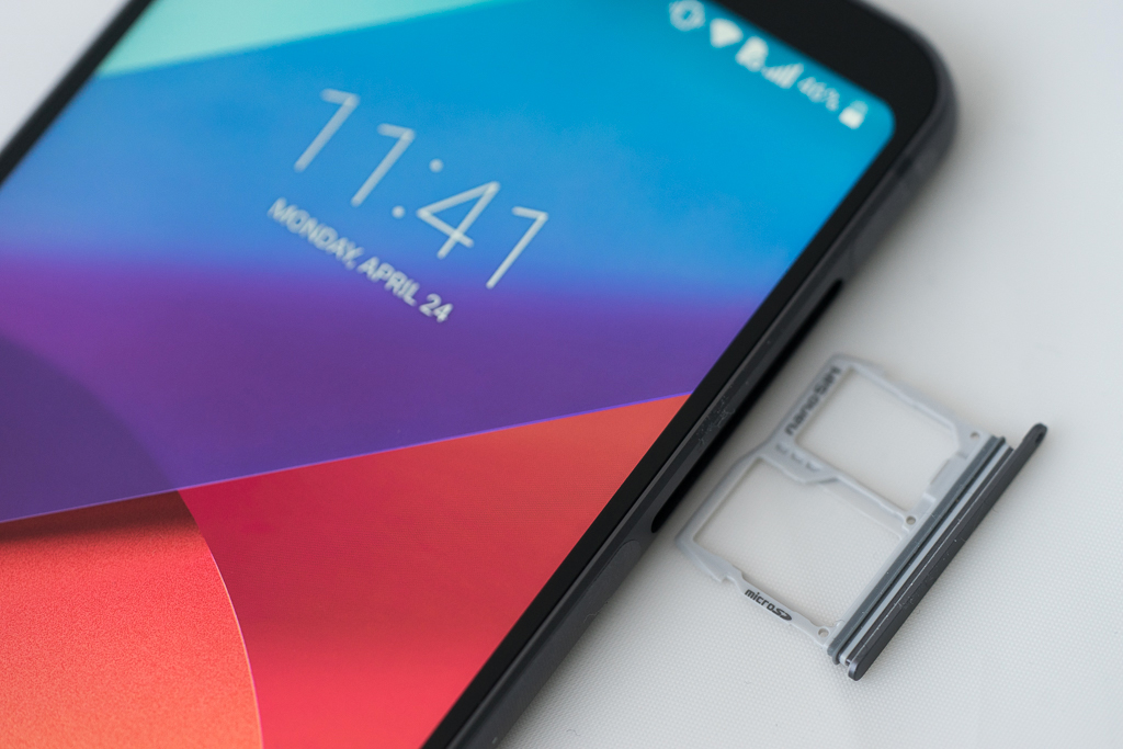 Téléphone intelligent LG G6 lecteur carte microSD