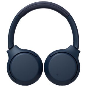 Les écouteurs WH-XB700 de Sony en bleu posés à plat sur un fond blanc.