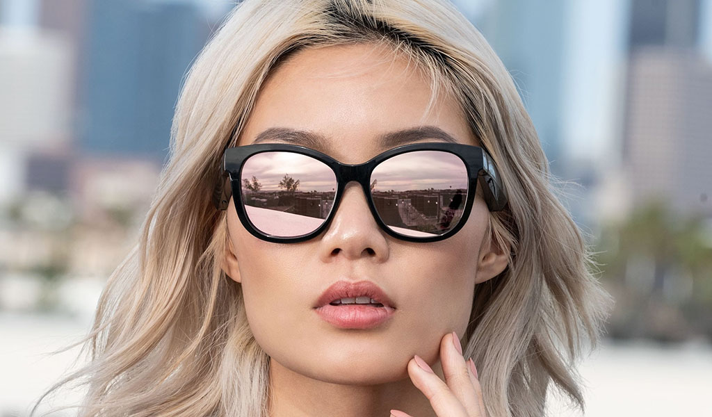 Image of Women in exterio with Bose Frames Soprano Bluetooth Glasses