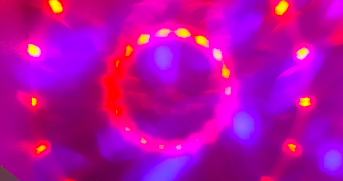 Lumière spectre rose karaoké singsation
