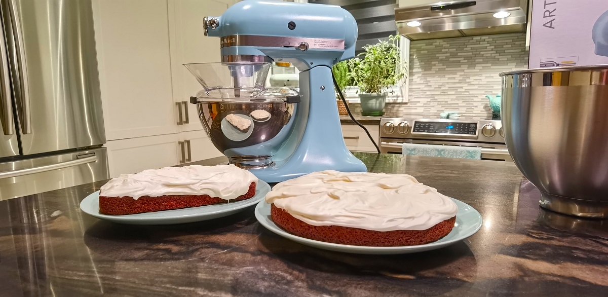 2 gâteaux Red Velvet batteur KitchenAid