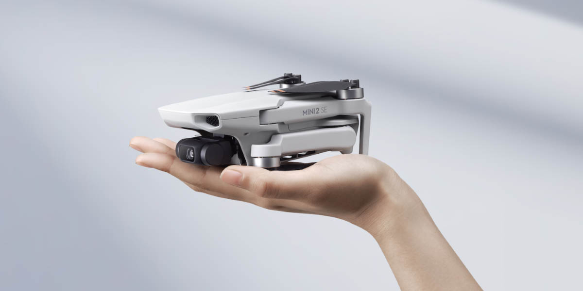 Image of Mini 2 SE Drone by DJI in hands