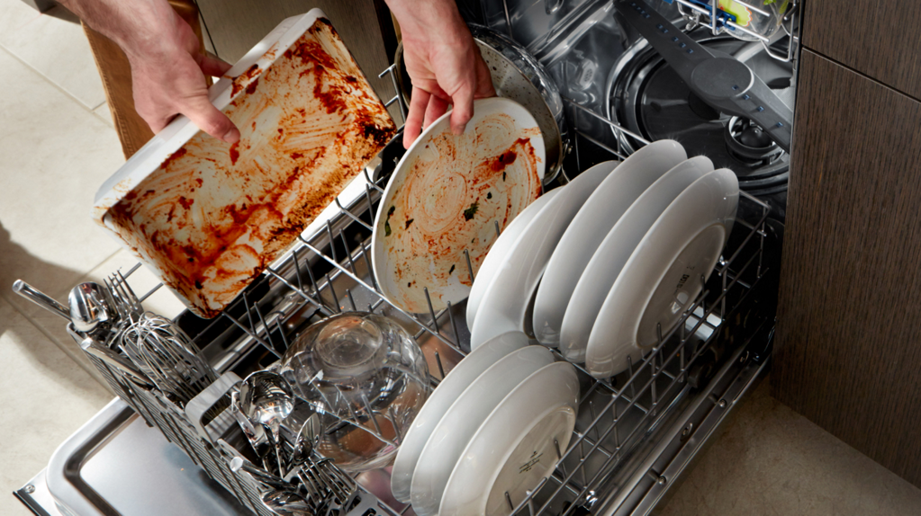 Quoi faire si votre lave-vaisselle rince ou lave mal votre vaisselle? -  Blogue Best Buy