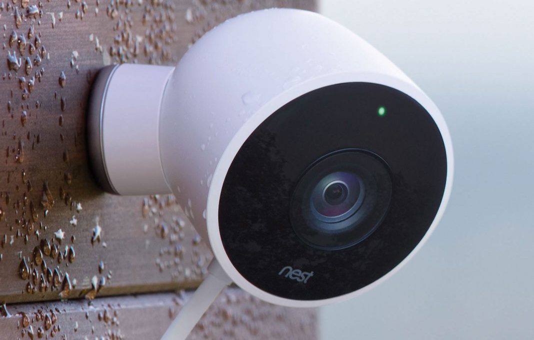 Évaluation de la Nest Outdoor Cam Une caméra de sécurité pour l