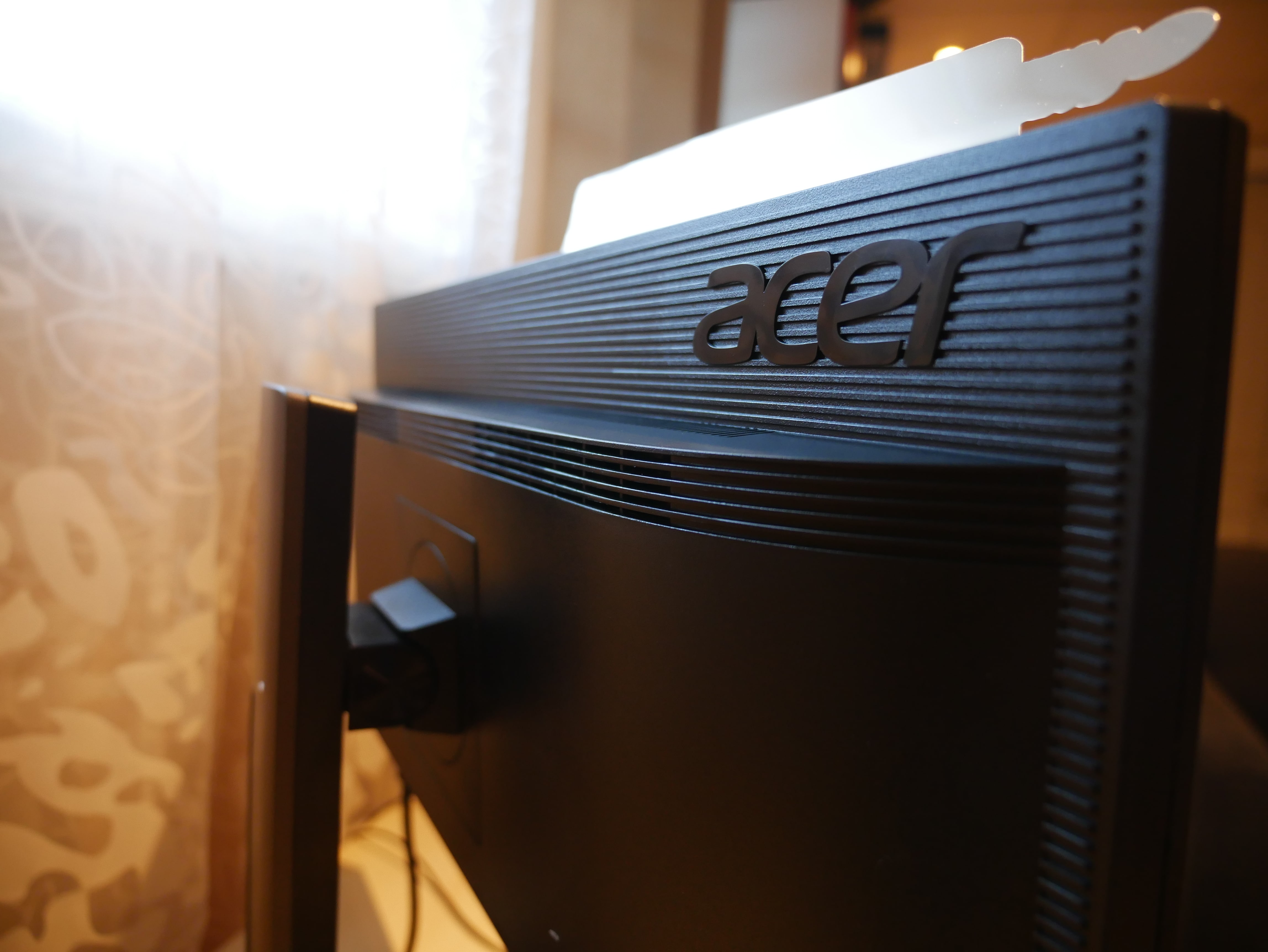 Acer XF240H