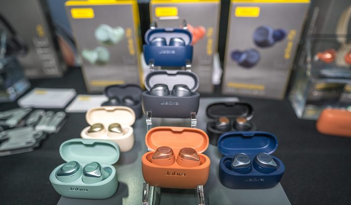 Image of many colors of Jabra Elite Active 75t