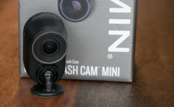 Image of Garmin Mini Dashcam with box