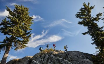 Image of people on mountain use GPS Garmin System