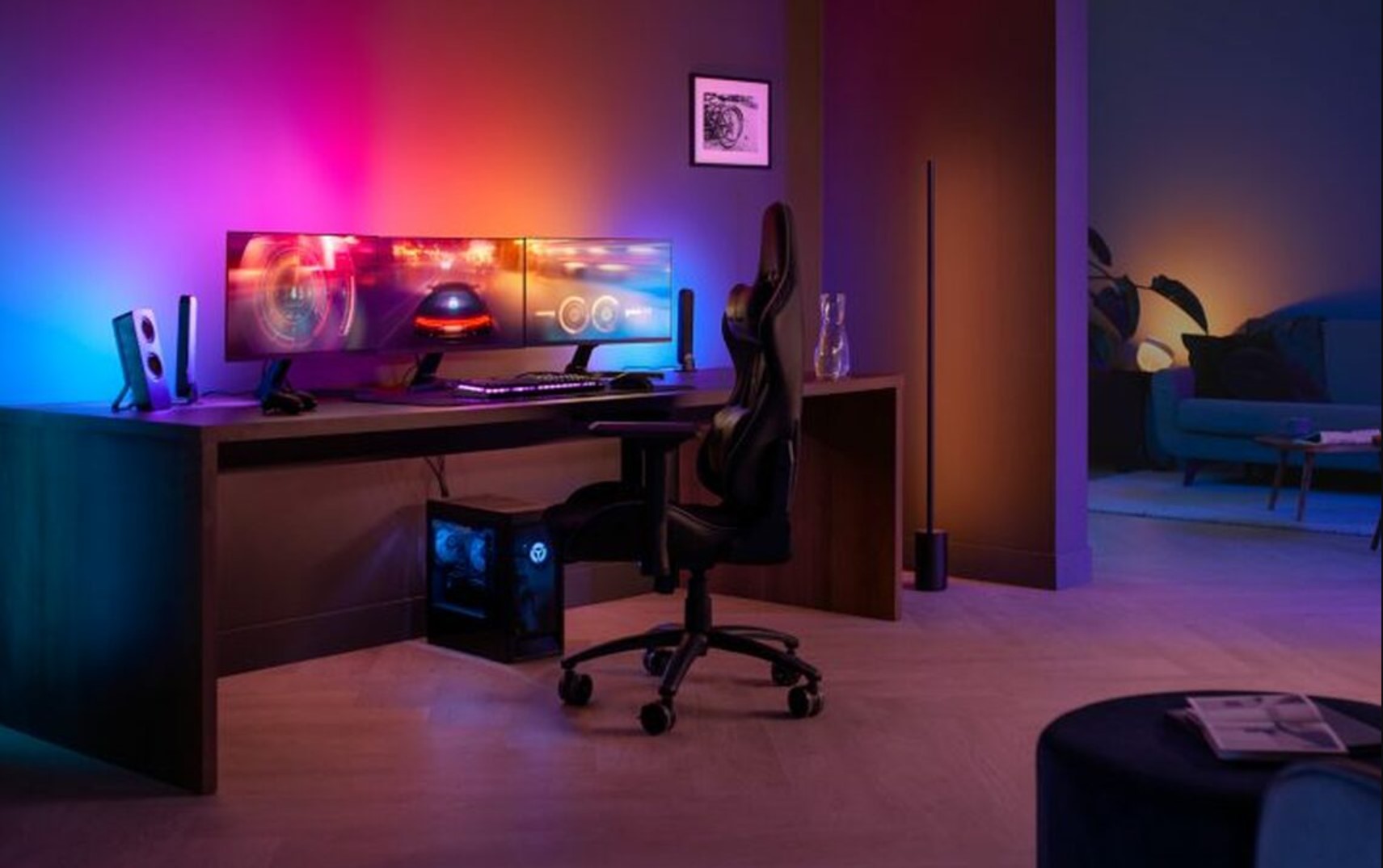espace de jeux vidéo et bureau éclairé par Philips Hue