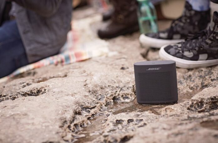 Haut-parleur Bluetooth portatif à la plage