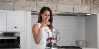 woman-with-breville-blender