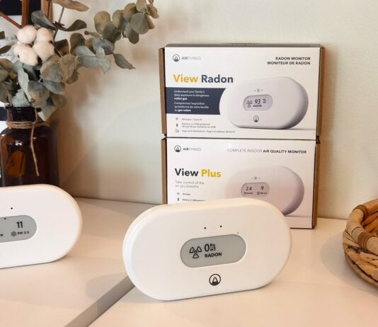 moniteurs Airthings View Plus et View Smart Radon avec boites