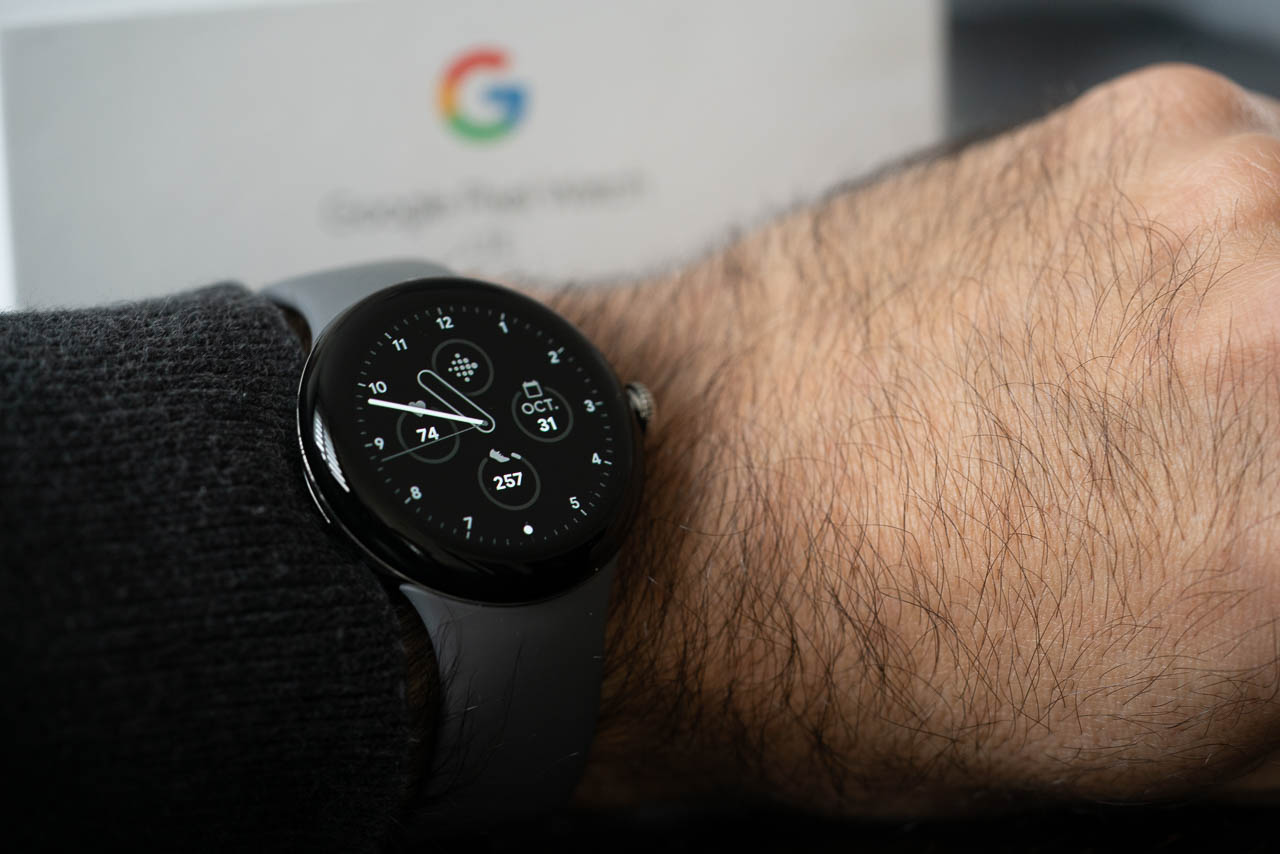 Pixel Watch : date de sortie, prix, fiche technique, tout savoir sur la montre  connectée de Google