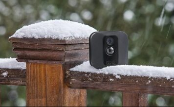 caméra de surveillance Blink Amazon avec de la neige