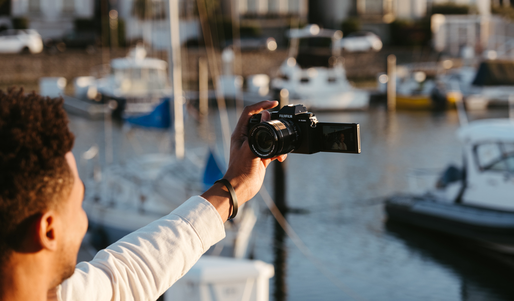 Image of Fujifilm X-S20 camera selfie mode outside