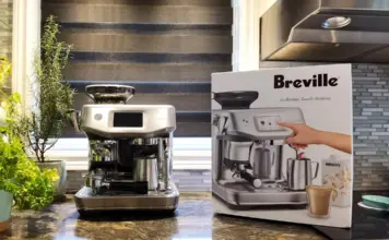 Machine à expresso Barista Touch Impress de Breville avec mousseur à lait et moulin à café