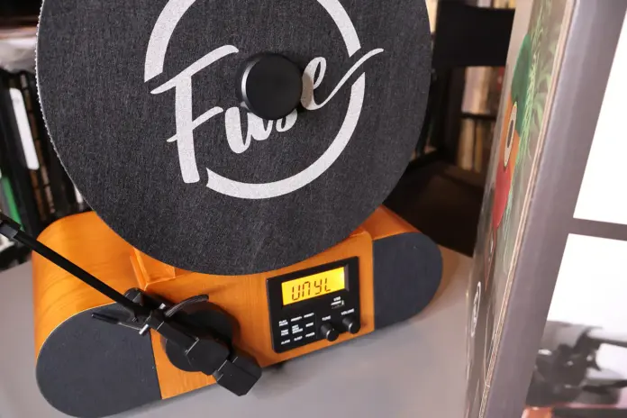 Fuse Vert vertical turntable review