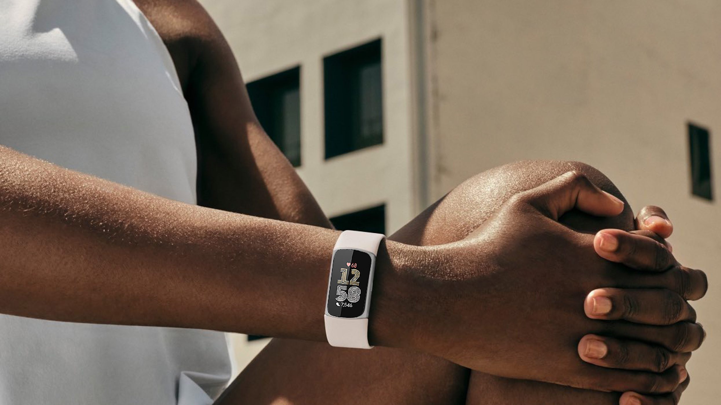 Moniteur activité Charge 6 de Fitbit avec GPS, fréquence cardiaque et sommeil