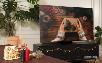 Téléviseur Samsung 4K avec image de Noël