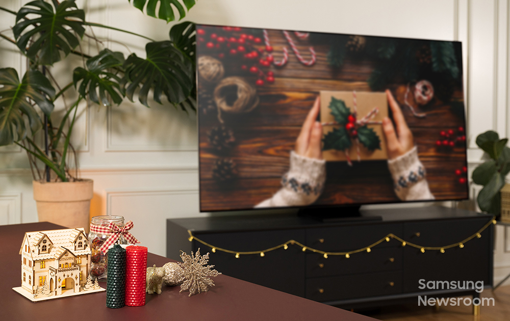 Téléviseur Samsung 4K avec image de Noël