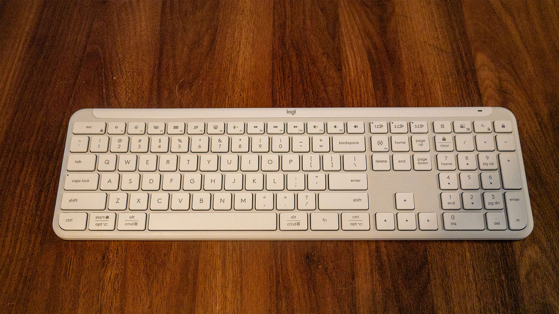 Logitech Signature Slim K950 Wireless Keyboard