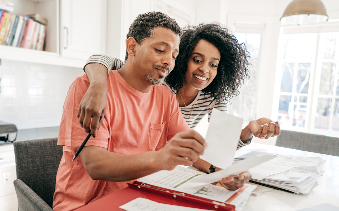 Conseils fiscaux essentiels pour vous aider à vous préparer pour la saison des impôts.