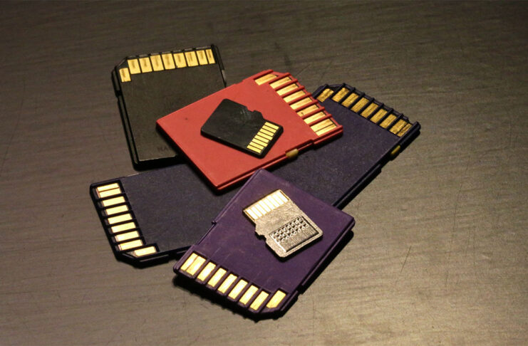 sd card and microSD card