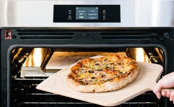 Frigidaire Gallery Stone-Baked Pizza Oven
