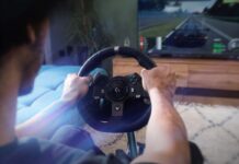 En piste ou dans les airs : trouvez le simulateur de course ou de vol pour votre style de jeu!