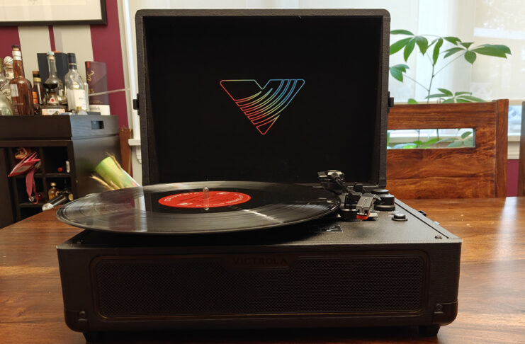 Victrola Journey Glow record player