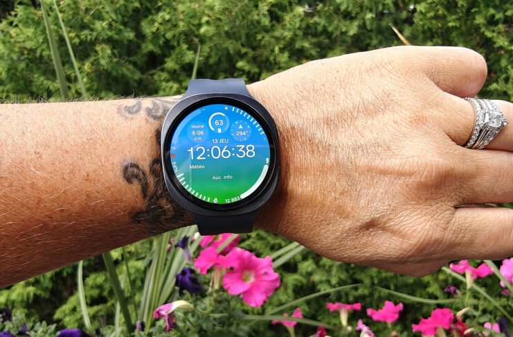 montre Samsung Galaxy watch9 sur un poignet